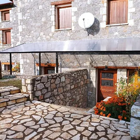 Diminio 3 Apartment At Livadi Arachova Exterior photo