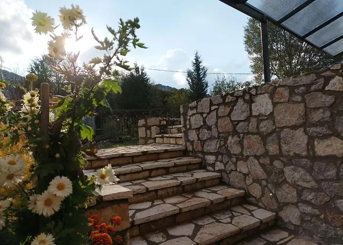 Diminio 3 Apartment At Livadi Arachova