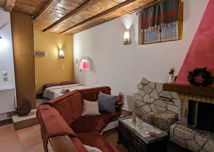 Diminio 3 Apartment At Livadi Arachova